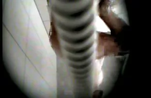 XXX Bitchy ચિક sucks અને ભોગવે મોટો લોડો તેની ભોસ ચુત