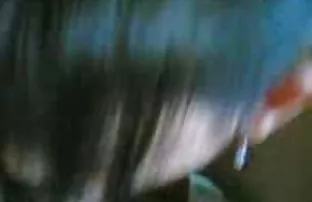 XXX માણસ Fucks ધ વૂડ્સ માં એક મહિલા અને મેળવાય છે તેના પર
