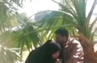 XXX બે જૂના banged યુવાન પૌત્રીના