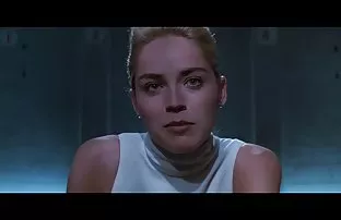XXX મોન્સ્ટર Fucks યુવાન અતીશય કામોત્તેજક છોકરી સાથે રસદાર ભોસ ચુત