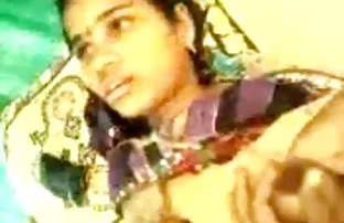 XXX Fucked slutty ચિક ફૂંકાતા તેના કન્ત્ અને મોં માં એક વર્તુળ
