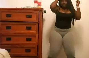 XXX એશિયન ધરાવે મોહક sexe રસોડામાં